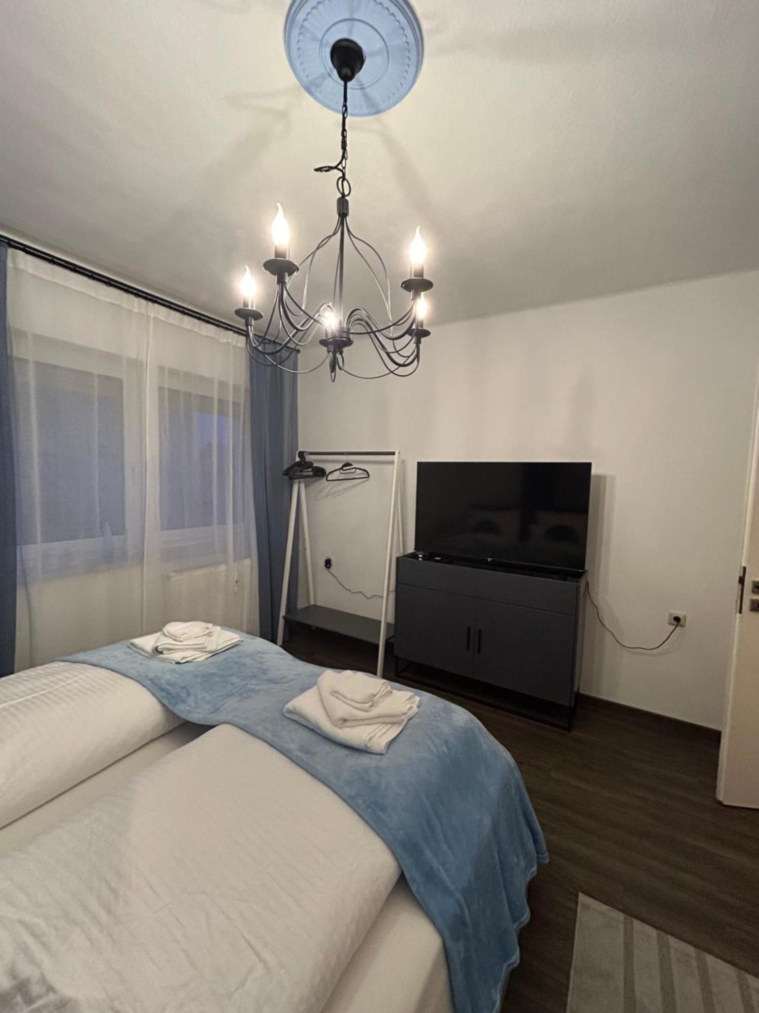 Mintara Apartment Charme Der Stadt Parkplatz Netflix Und Sky Lichtenfels  Exterior photo